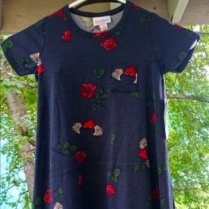 Lularoe Scarlett NEW size 4 (VALENTINE SPECIAL)